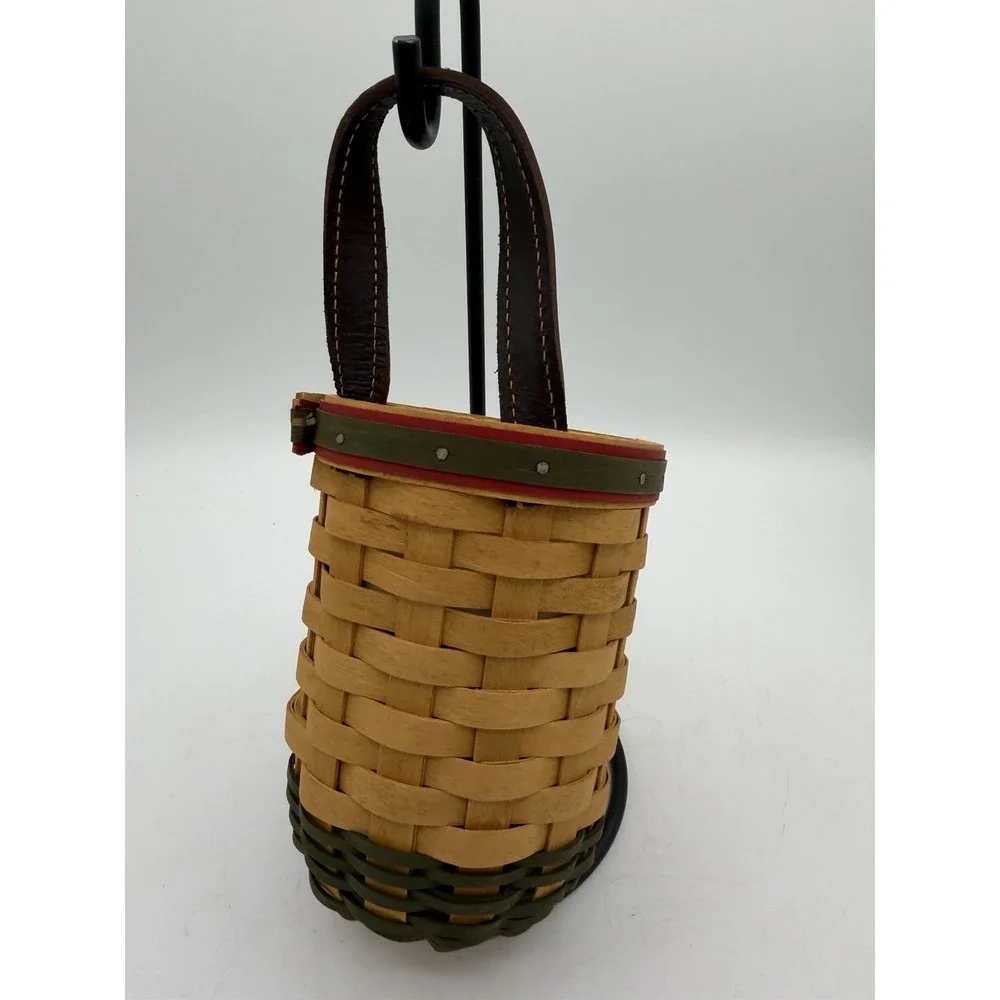 🎅🧺 Longaberger 2006 Santa's Helper Hanging Basket w/Leather Handle & Protector